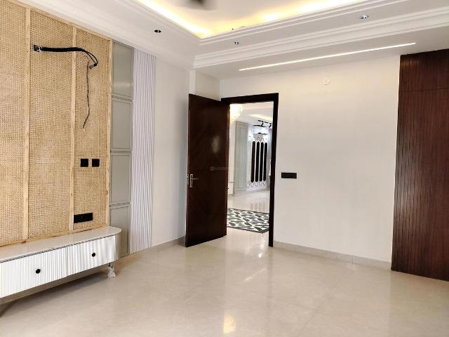 4 BHK Independent Builder Floor in Sector 49 for resale Gurgaon. The reference number is 18110540