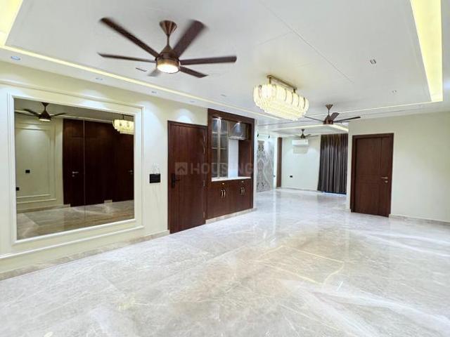 4 BHK Independent Builder Floor in Sector 49 for resale Gurgaon. The reference number is 19917086