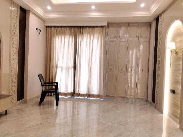 4 BHK Independent Builder Floor in Sector 49 for resale Gurgaon. The reference number is 19172511
