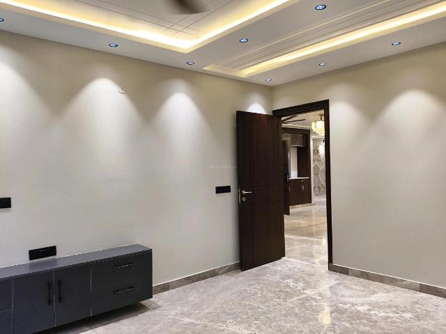 4 BHK Independent Builder Floor in Sector 50 for resale Gurgaon. The reference number is 19935500