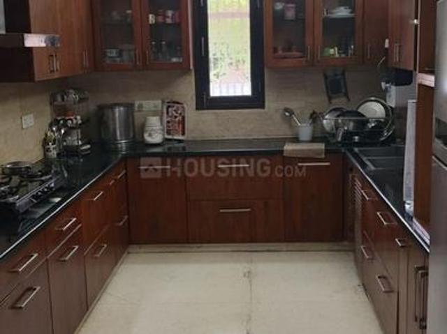 4 BHK Independent Builder Floor in Sector 51 for rent Noida. The reference number is 18170174