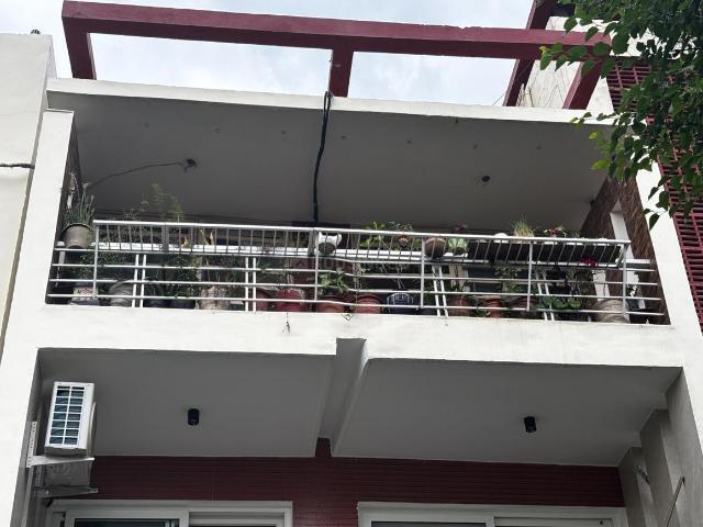 4 BHK Independent Builder Floor in Sector 51 for resale Gurgaon. The reference number is 20209274