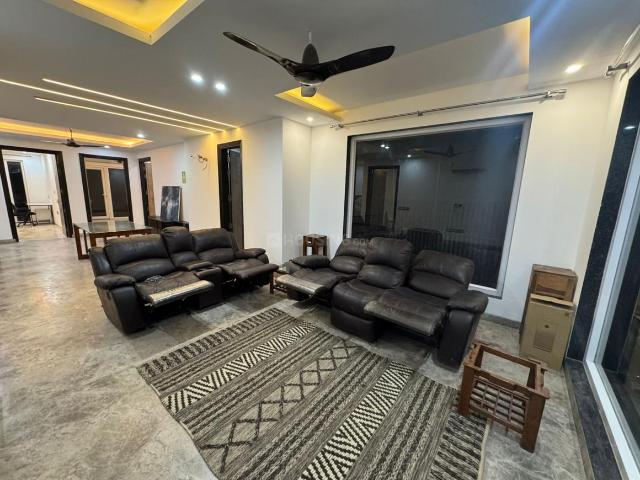 4 BHK Independent Builder Floor in Sector 57 for rent Gurgaon. The reference number is 20294045