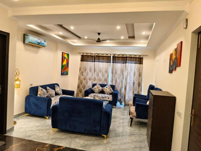 4 BHK Independent Builder Floor in Sector 57 for rent Gurgaon. The reference number is 20830429