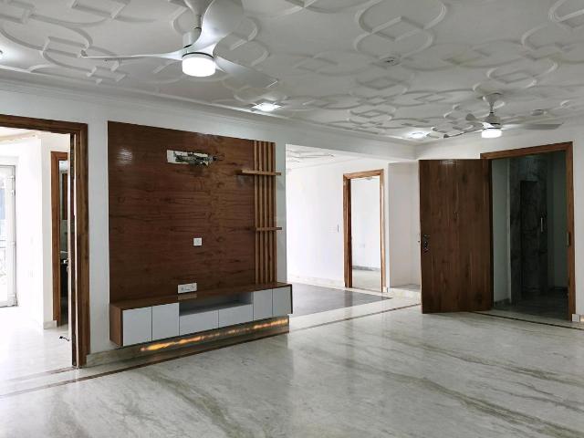 4 BHK Independent Builder Floor in Sector 57 for resale Gurgaon. The reference number is 19857171