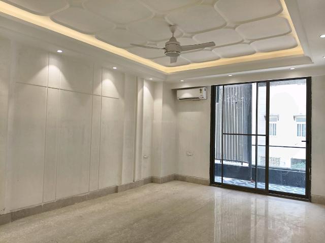 4 BHK Independent Builder Floor in Sector 57 for resale Gurgaon. The reference number is 19203569