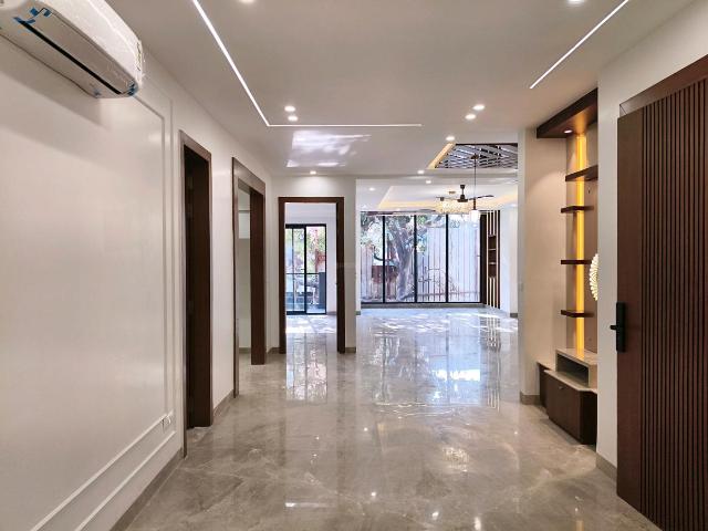 4 BHK Independent Builder Floor in Sector 57 for resale Gurgaon. The reference number is 19206876