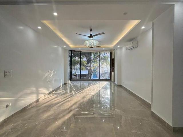 4 BHK Independent Builder Floor in Sector 57 for resale Gurgaon. The reference number is 20001678