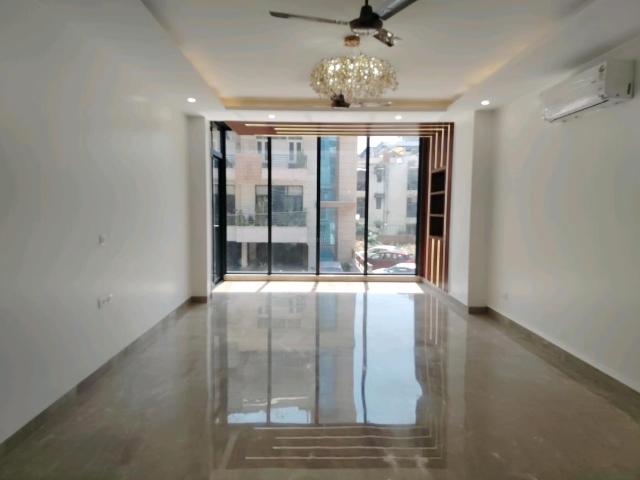 4 BHK Independent Builder Floor in Sector 57 for resale Gurgaon. The reference number is 20025444
