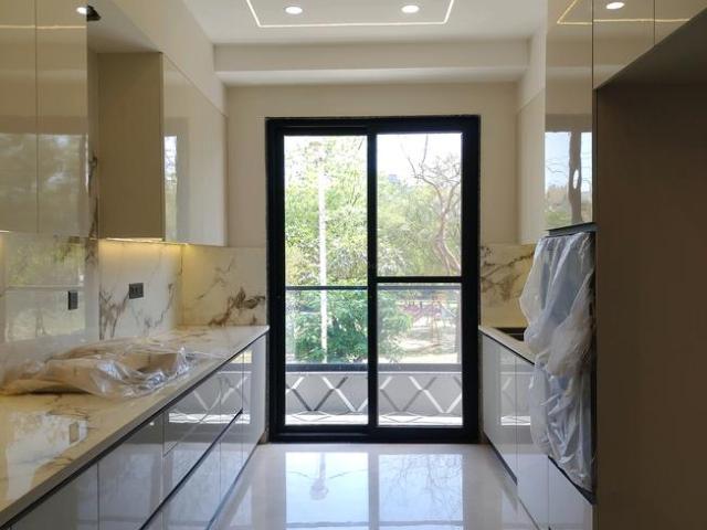 4 BHK Independent Builder Floor in Sector 54 for resale Gurgaon. The reference number is 16896501