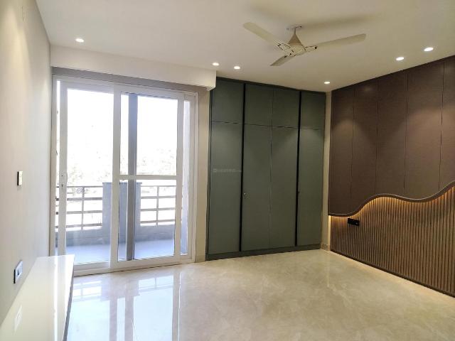 4 BHK Independent Builder Floor in Sector 54 for resale Gurgaon. The reference number is 18161705