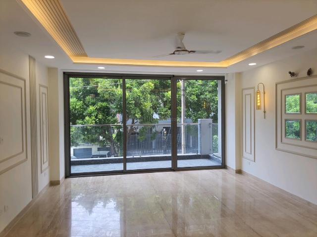 4 BHK Independent Builder Floor in Sector 55 for resale Gurgaon. The reference number is 20709422