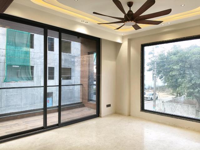 4 BHK Independent Builder Floor in Sector 56 for resale Gurgaon. The reference number is 19540293
