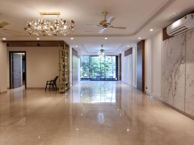 4 BHK Independent Builder Floor in Sector 56 for resale Gurgaon. The reference number is 20242160