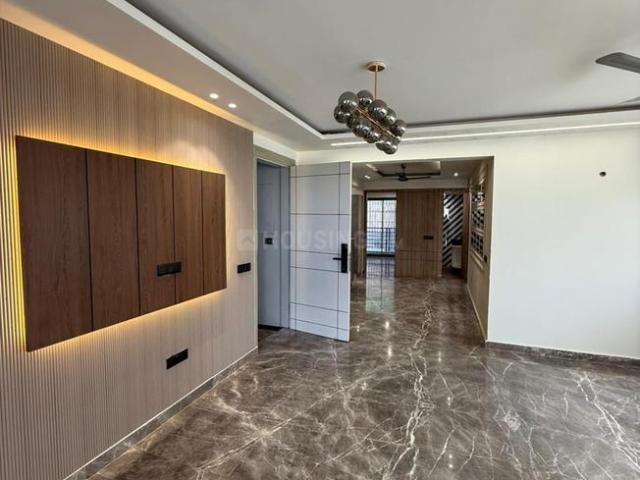 4 BHK Independent Builder Floor in Sector 63 for resale Gurgaon. The reference number is 19733696