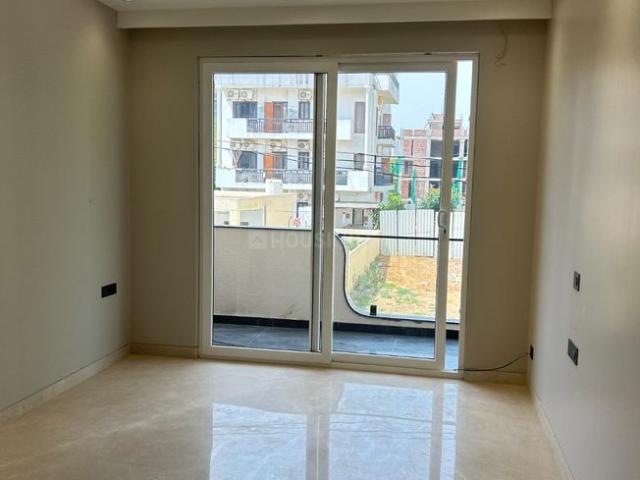 4 BHK Independent Builder Floor in Sector 63 for resale Gurgaon. The reference number is 19840602