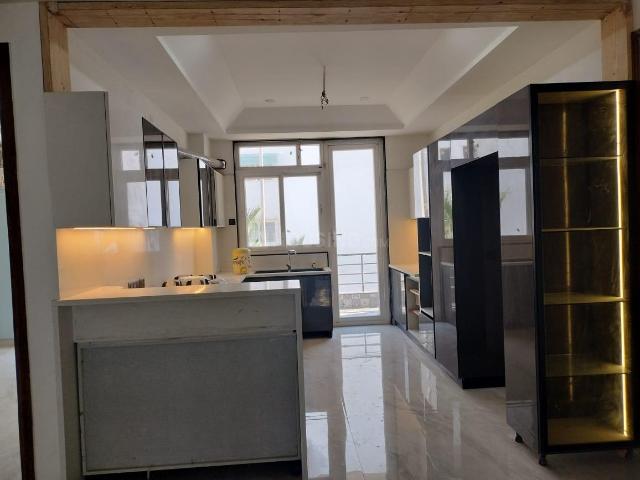 4 BHK Independent Builder Floor in Sector 67 for resale Gurgaon. The reference number is 19888904