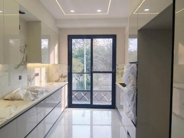 4 BHK Independent Builder Floor in Sector 67 for resale Gurgaon. The reference number is 19889274
