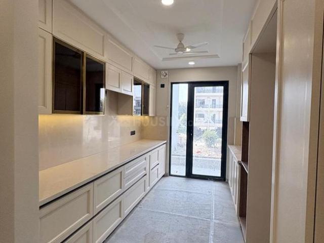 4 BHK Independent Builder Floor in Sector 67 for resale Gurgaon. The reference number is 20175231