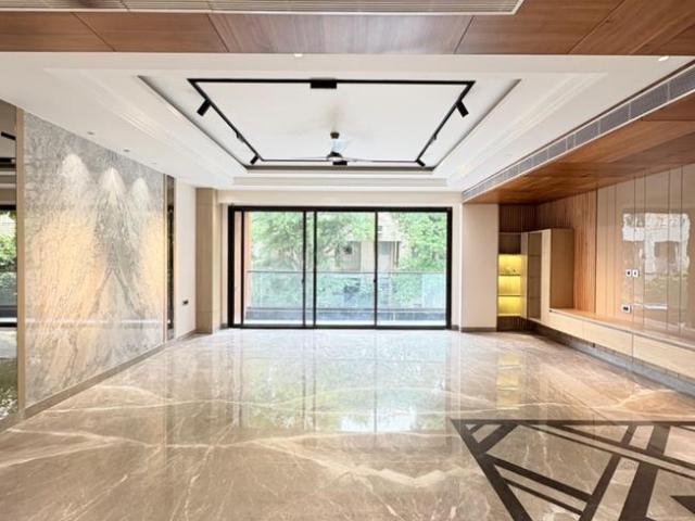 4 BHK Independent Builder Floor in Sector 65 for resale Gurgaon. The reference number is 19489919