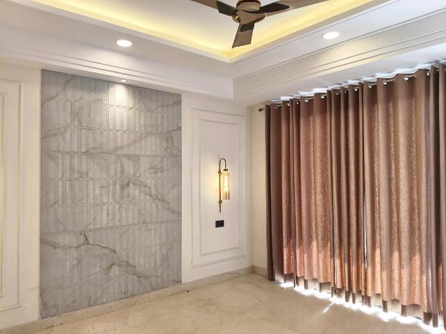 4 BHK Independent Builder Floor in Sector 70A for resale Gurgaon. The reference number is 19447230