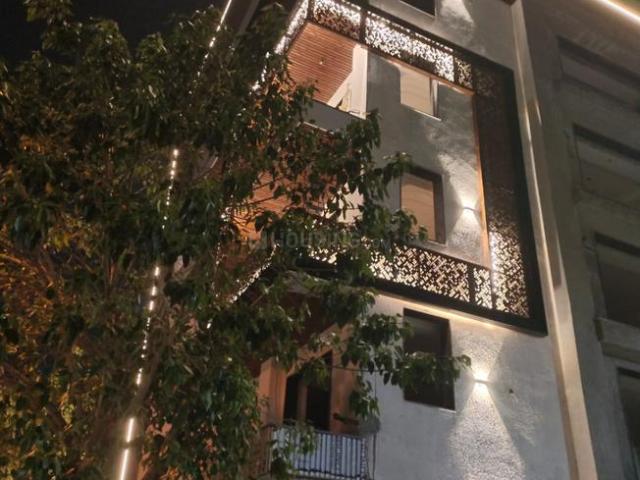4 BHK Independent Builder Floor in Sector 77 for resale Faridabad. The reference number is 20563639