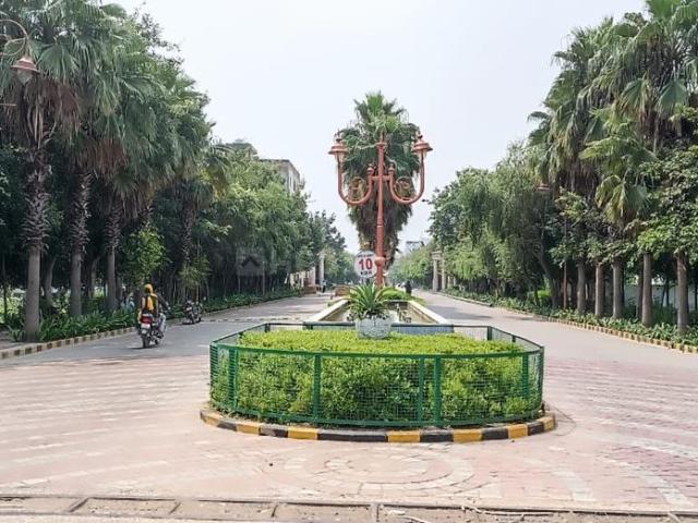 4 BHK Independent Builder Floor in Sector 77 for resale Faridabad. The reference number is 20931594