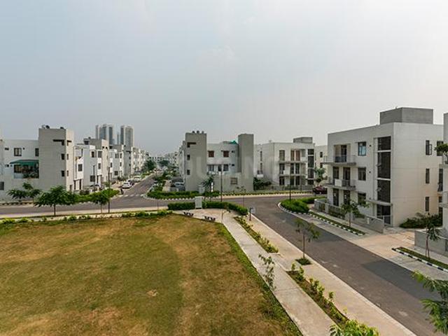 4 BHK Independent Builder Floor in Sector 82 for resale Gurgaon. The reference number is 17173046