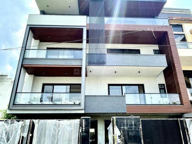 4 BHK Independent Builder Floor in Sector 85 for resale Faridabad. The reference number is 19962638