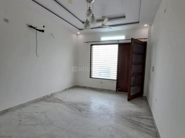 4 BHK Independent Builder Floor in Sector 89 for resale Faridabad. The reference number is 20043546