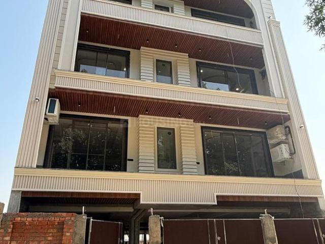 4 BHK Independent Builder Floor in Sector 89 for resale Faridabad. The reference number is 20687454