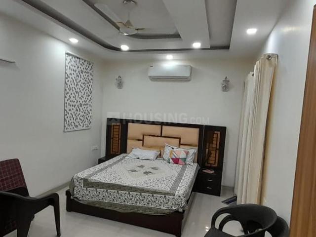 4 BHK Independent Builder Floor in Sector 8 Dwarka for resale New Delhi. The reference number is 20039725