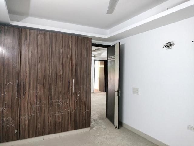 4 BHK Independent Builder Floor in Sector 8 Dwarka for resale New Delhi. The reference number is 20488668