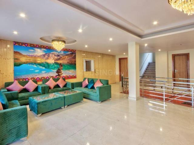4 BHK Independent Builder Floor in Sector 8 Dwarka for resale New Delhi. The reference number is 20626451