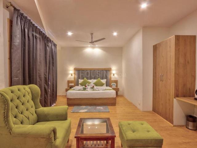 4 BHK Independent Builder Floor in Sector 8 Dwarka for resale New Delhi. The reference number is 20626470
