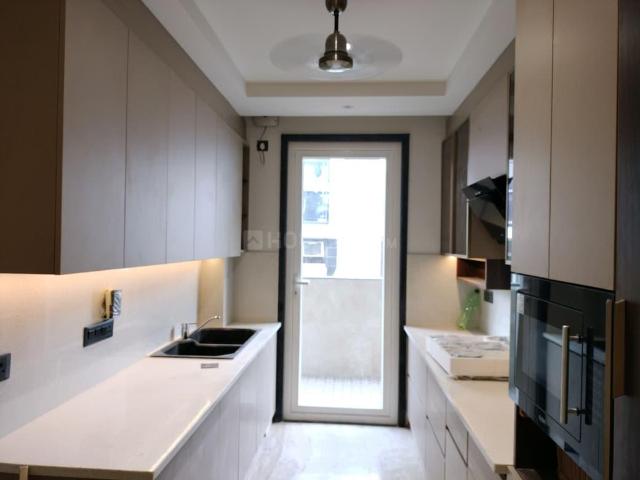 4 BHK Independent Builder Floor in Sector 8 Dwarka for resale New Delhi. The reference number is 20788930