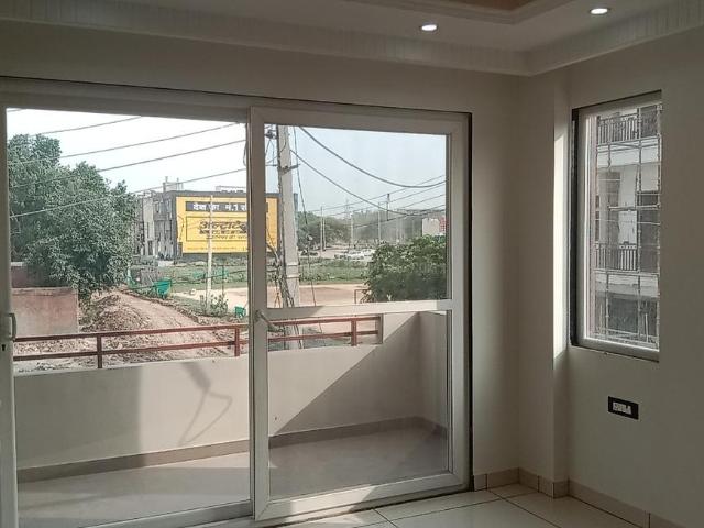 4 BHK Independent Builder Floor in Sector 9 for resale Gurgaon. The reference number is 20732320