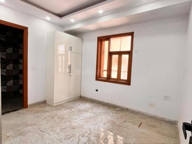 4 BHK Independent Builder Floor in Sector 104 for resale Noida. The reference number is 20700003