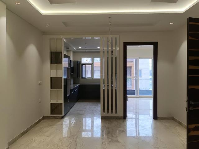 4 BHK Independent Builder Floor in Sector 11 Rohini for resale New Delhi. The reference number is 17577089