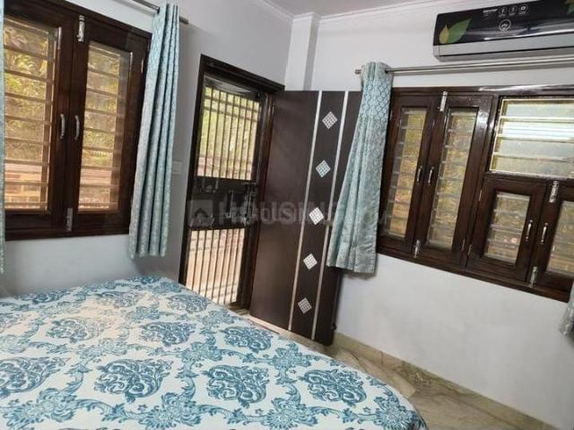 4 BHK Independent Builder Floor in Sector 11 Rohini for resale New Delhi. The reference number is 19881706