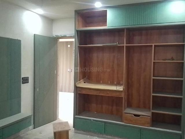 4 BHK Independent Builder Floor in Sector 11 Rohini for resale New Delhi. The reference number is 19895179