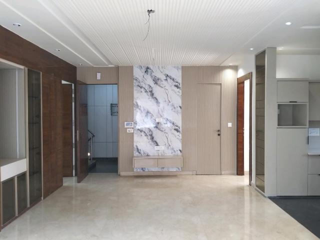 4 BHK Independent Builder Floor in Sector 11 Rohini for resale New Delhi. The reference number is 19942008