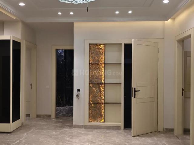 4 BHK Independent Builder Floor in Sector 11 Rohini for resale New Delhi. The reference number is 19986259