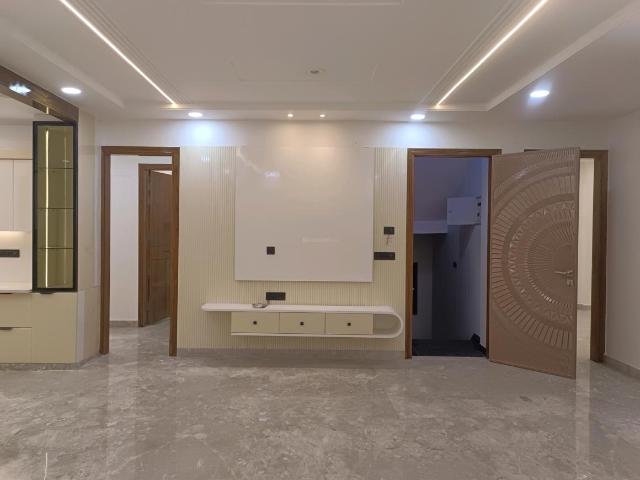 4 BHK Independent Builder Floor in Sector 11 Rohini for resale New Delhi. The reference number is 20004516
