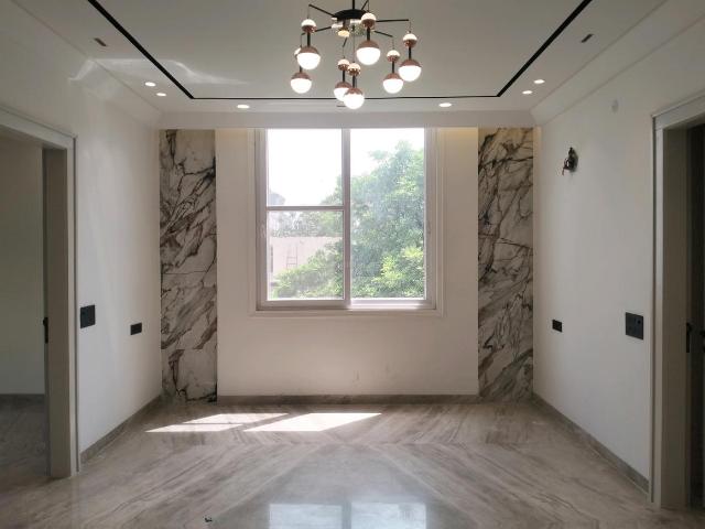 4 BHK Independent Builder Floor in Sector 11 Rohini for resale New Delhi. The reference number is 20275526