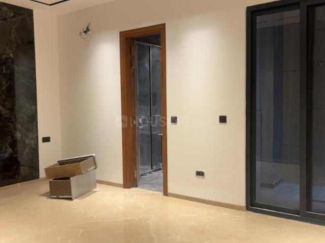 4 BHK Independent Builder Floor in Sector 17 Dwarka for resale New Delhi. The reference number is 20453319