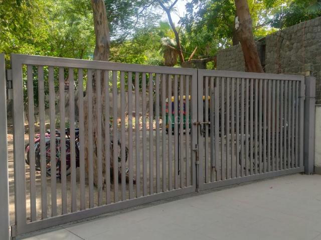 4 BHK Independent Builder Floor in Sector 14 for resale Gurgaon. The reference number is 19570408