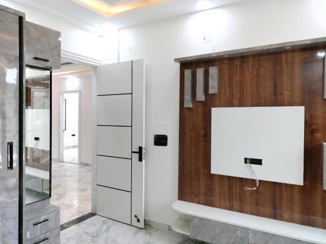 4 BHK Independent Builder Floor in Sector 15 Dwarka for resale New Delhi. The reference number is 19987201