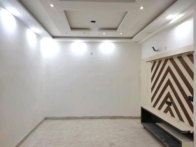 4 BHK Independent Builder Floor in Sector 16B Dwarka for resale New Delhi. The reference number is 12672737