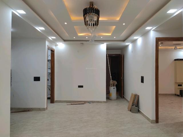 4 BHK Independent Builder Floor in Sector 16B Dwarka for resale New Delhi. The reference number is 13098178